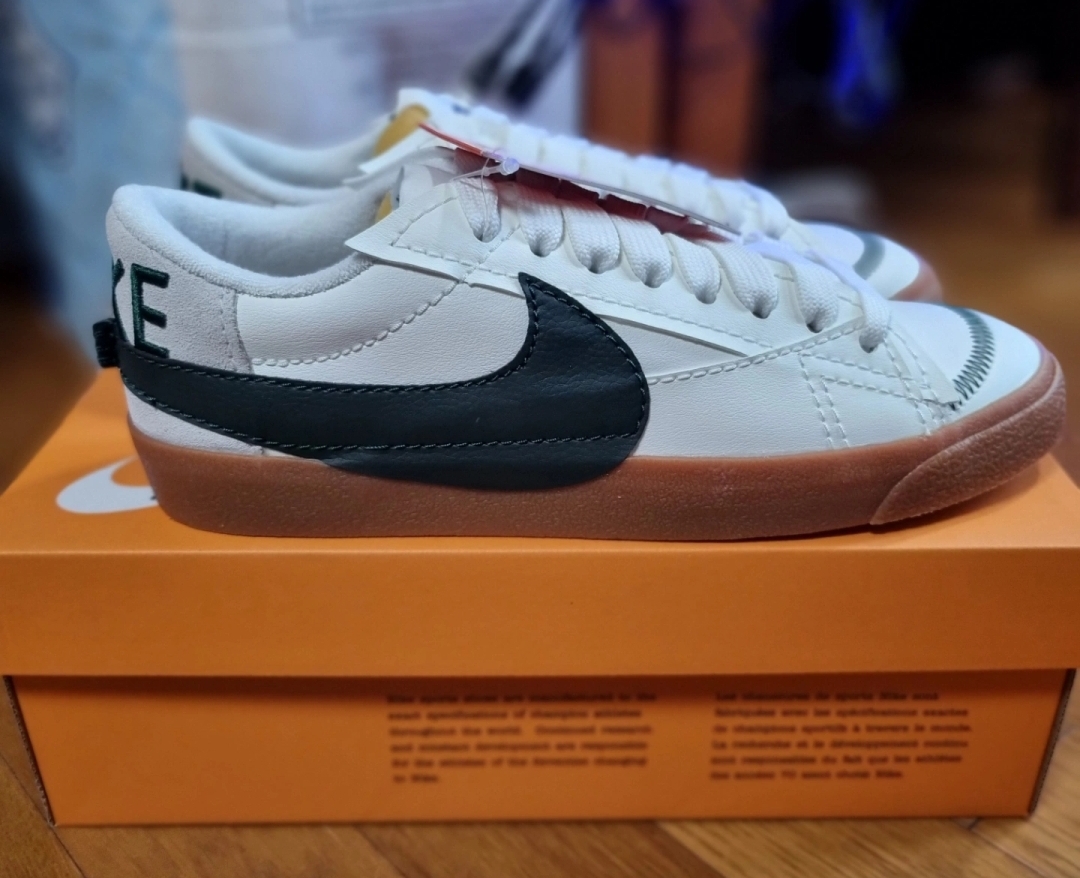 폴박스 정품 나이키 로우 77 윈터 프로   사이즈270(쌔거입니다)