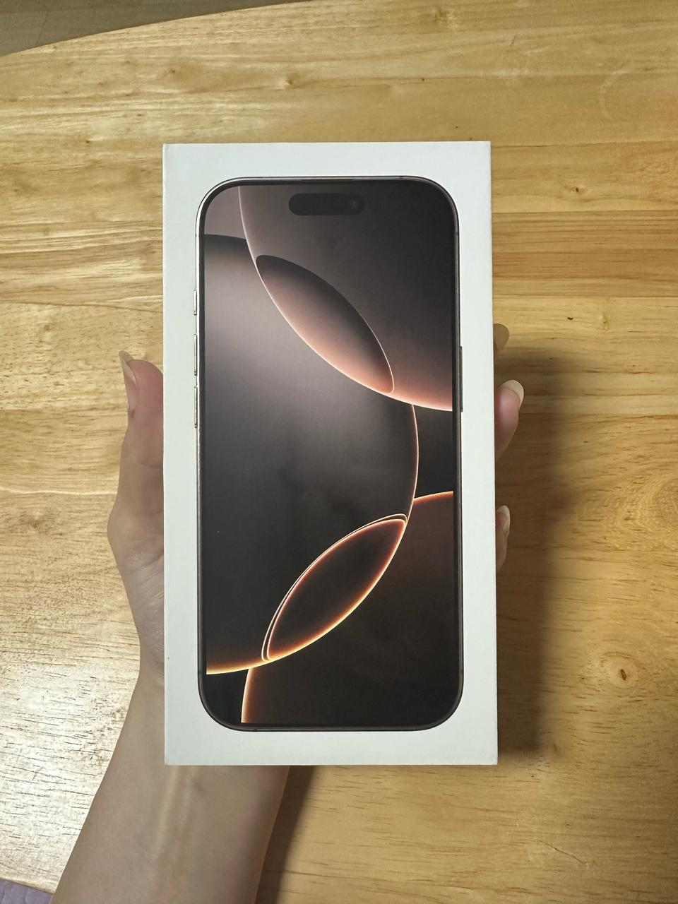 아이폰16프로 데저트티타늄 128기가 자급제 미개봉