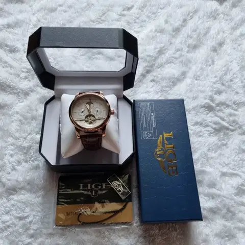 (안전결제)오토매틱 뚜르비용 가죽 손목시계(사이즈43mm.50미터방수)