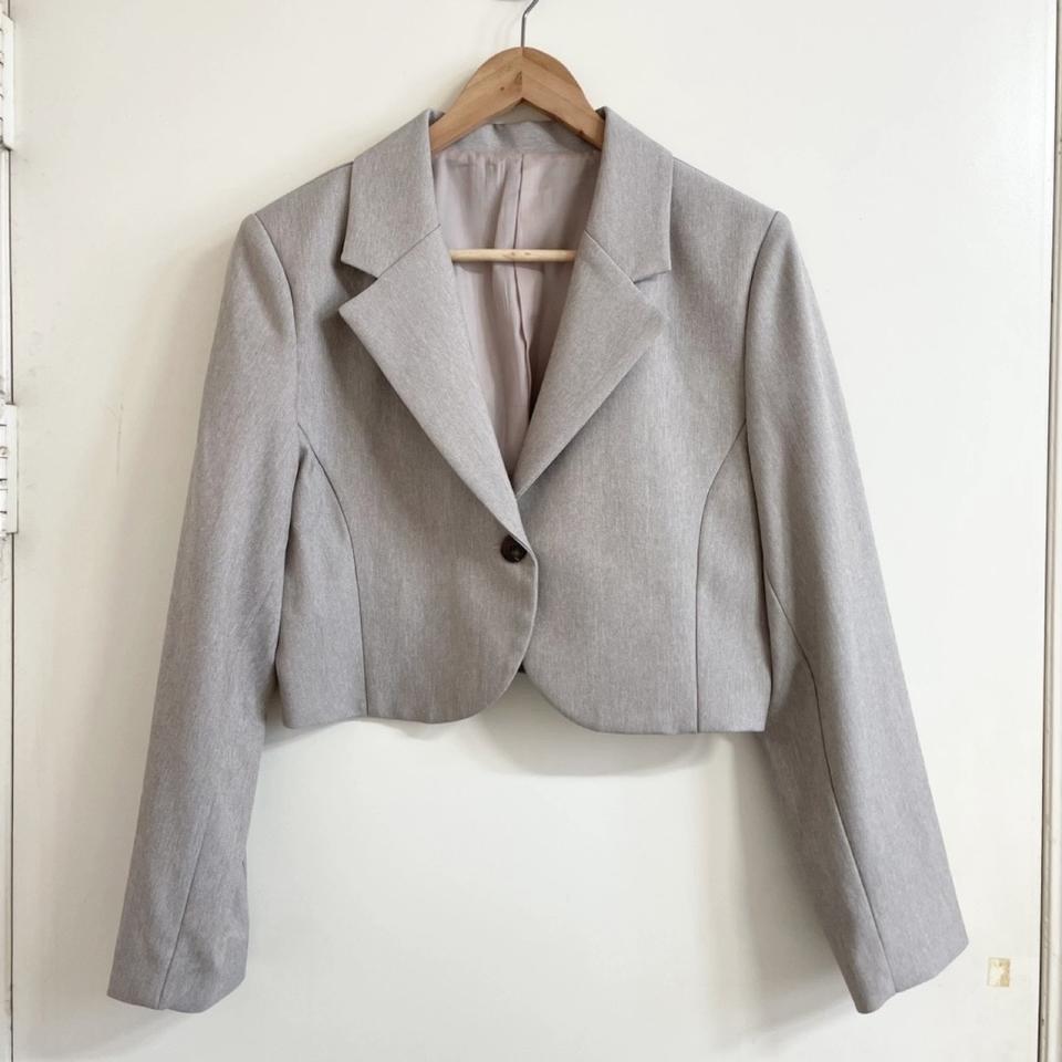 베이지 원버튼 크롭 자켓