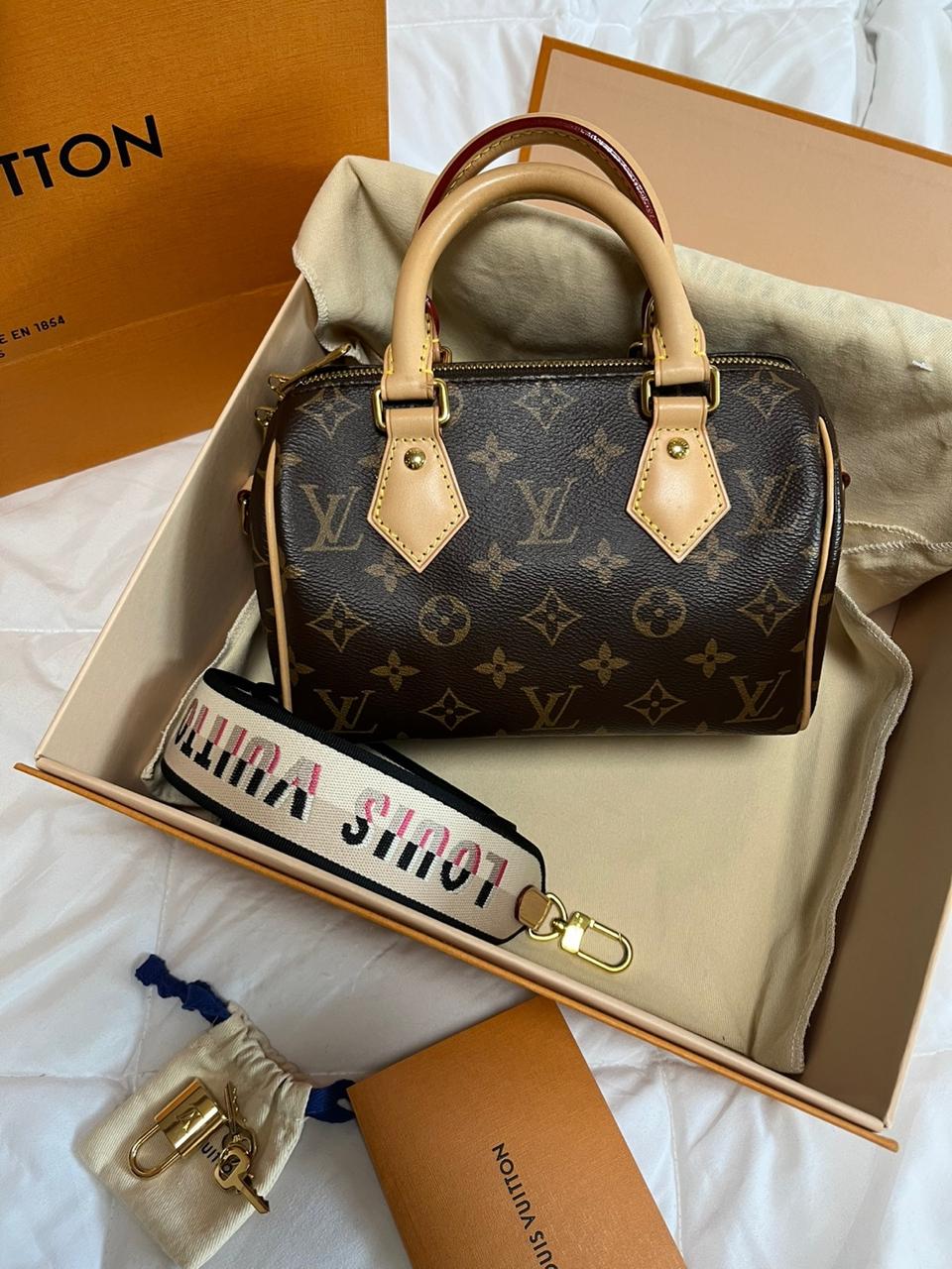 루이비통스피디반둘리에20(내장칩)