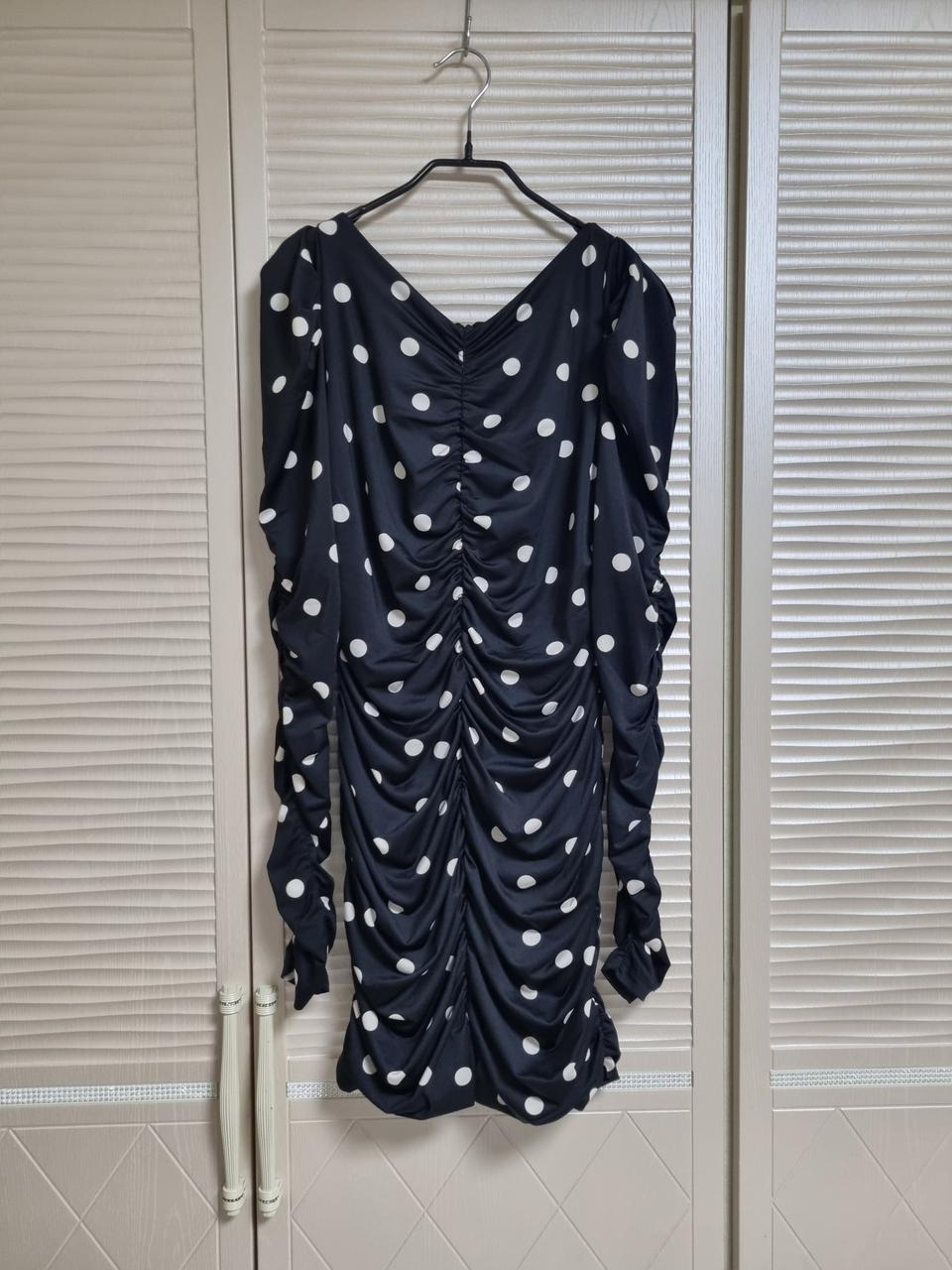 55 hnm도트셔링원피스