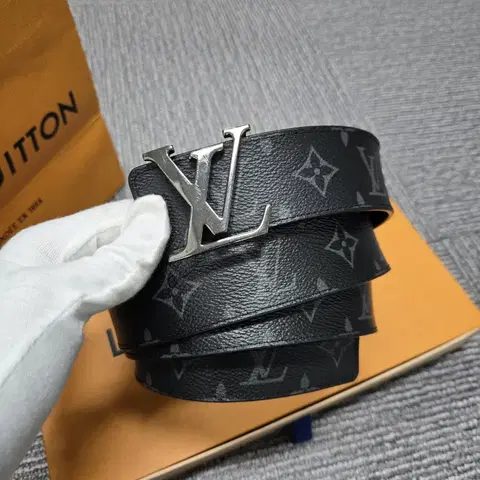[정품]루이비통 이클립스 벨트 48사이즈