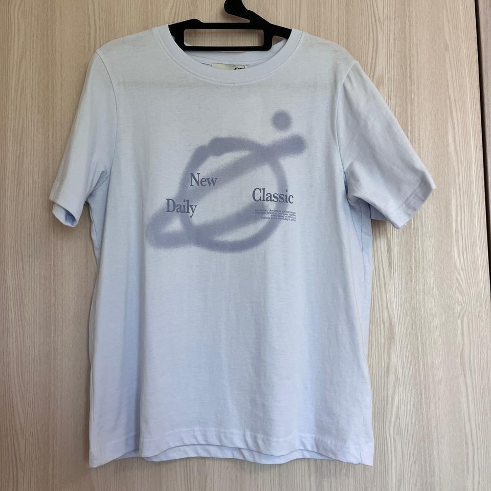 (김지원 착용) OIOI 뉴심볼 스프레이 애쉬블루 반팔티 새상품