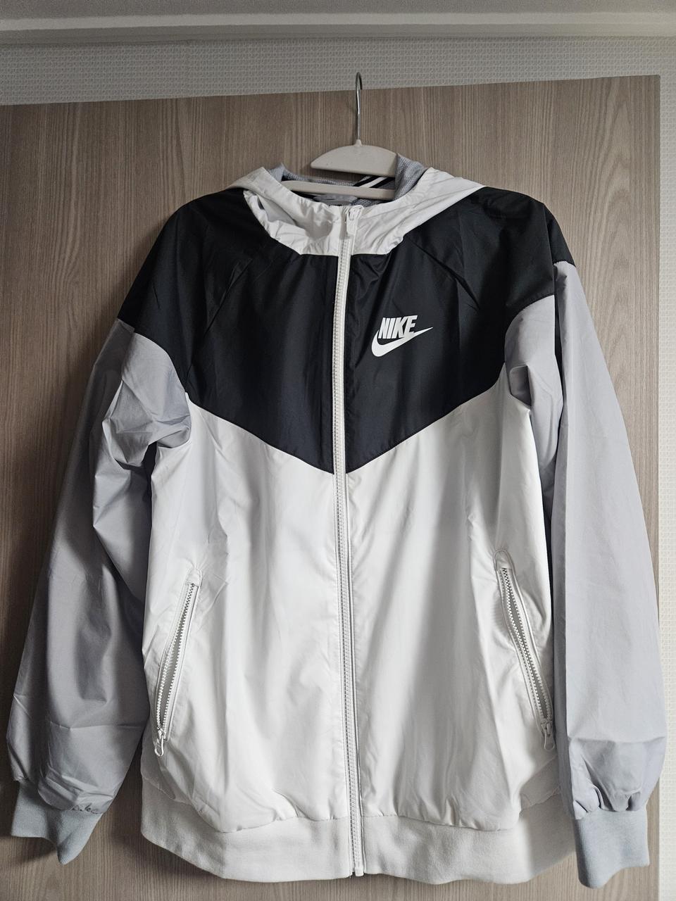 나이키 매장판 새제품 NSW 윈드러너 자켓 점퍼 남녀공용 키즈 XL