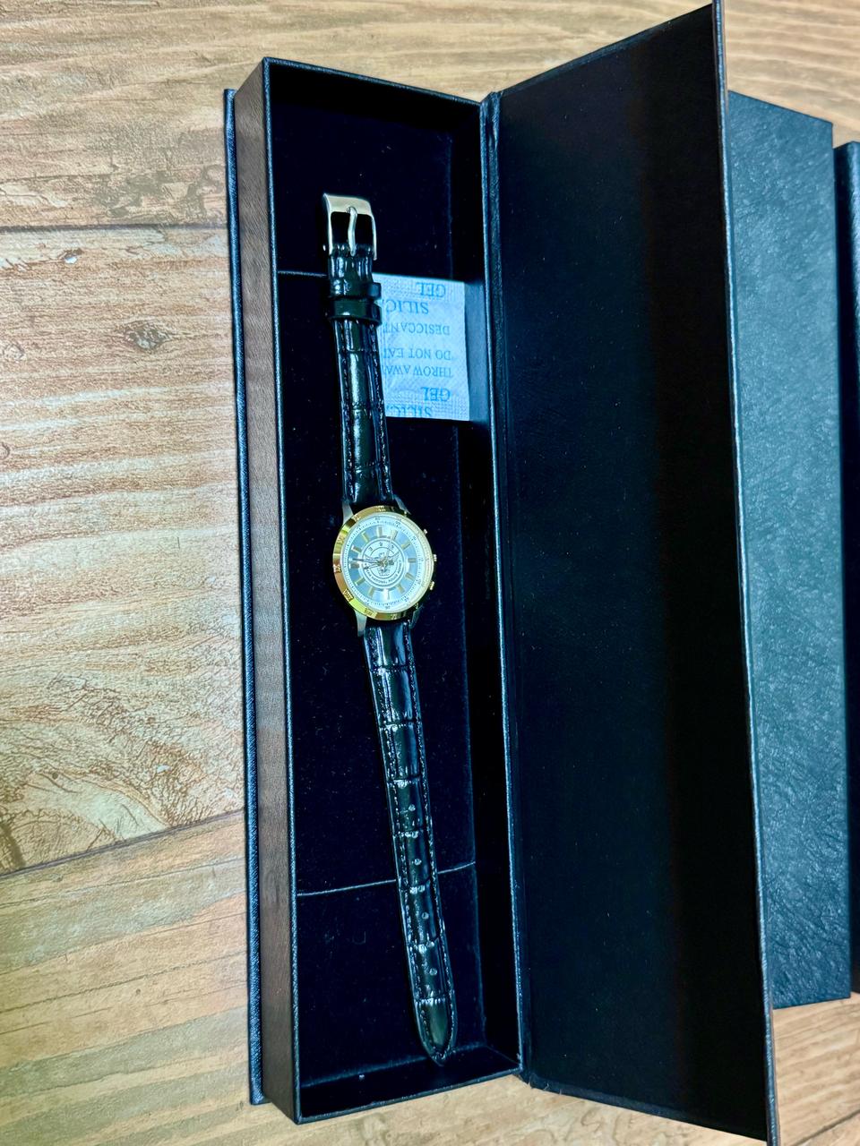 새) 소장품 경찰 각인 손목 시계 경찰청장 민갑룡