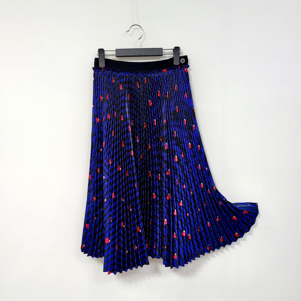 럭키슈에뜨 플리츠 스커트