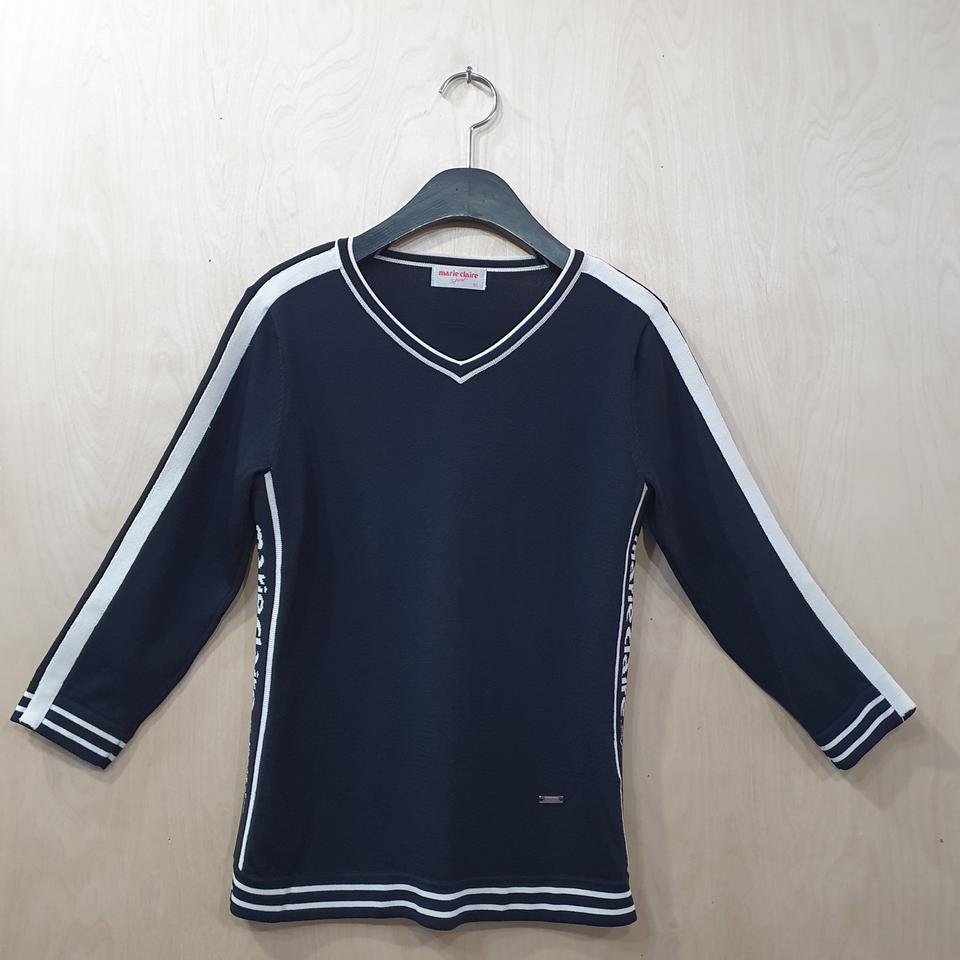 마리끌레르 스포츠 브이넥 니트