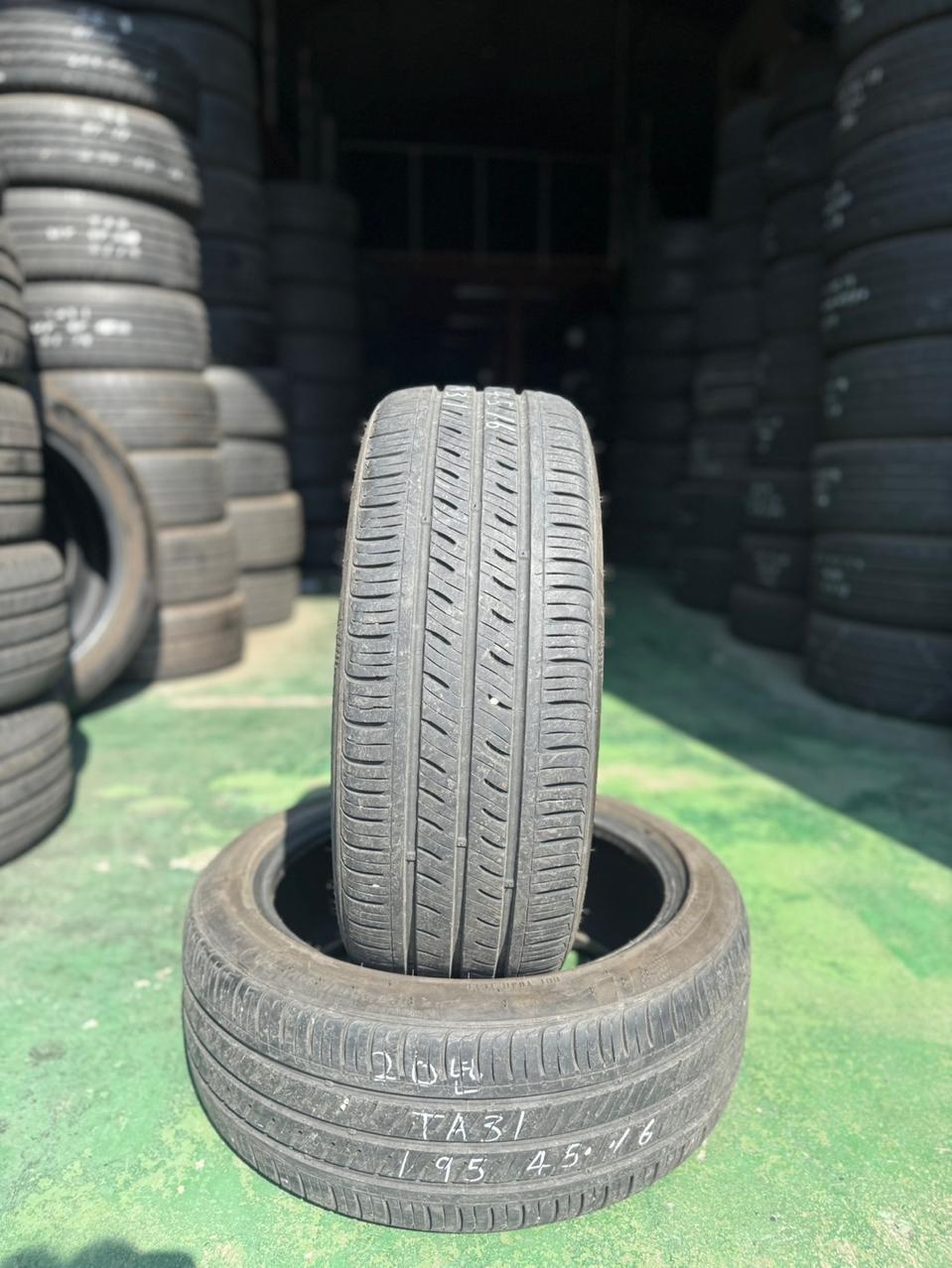 1954516 195 45 16 금호타이어 TA31 중고타이어 판매합니다