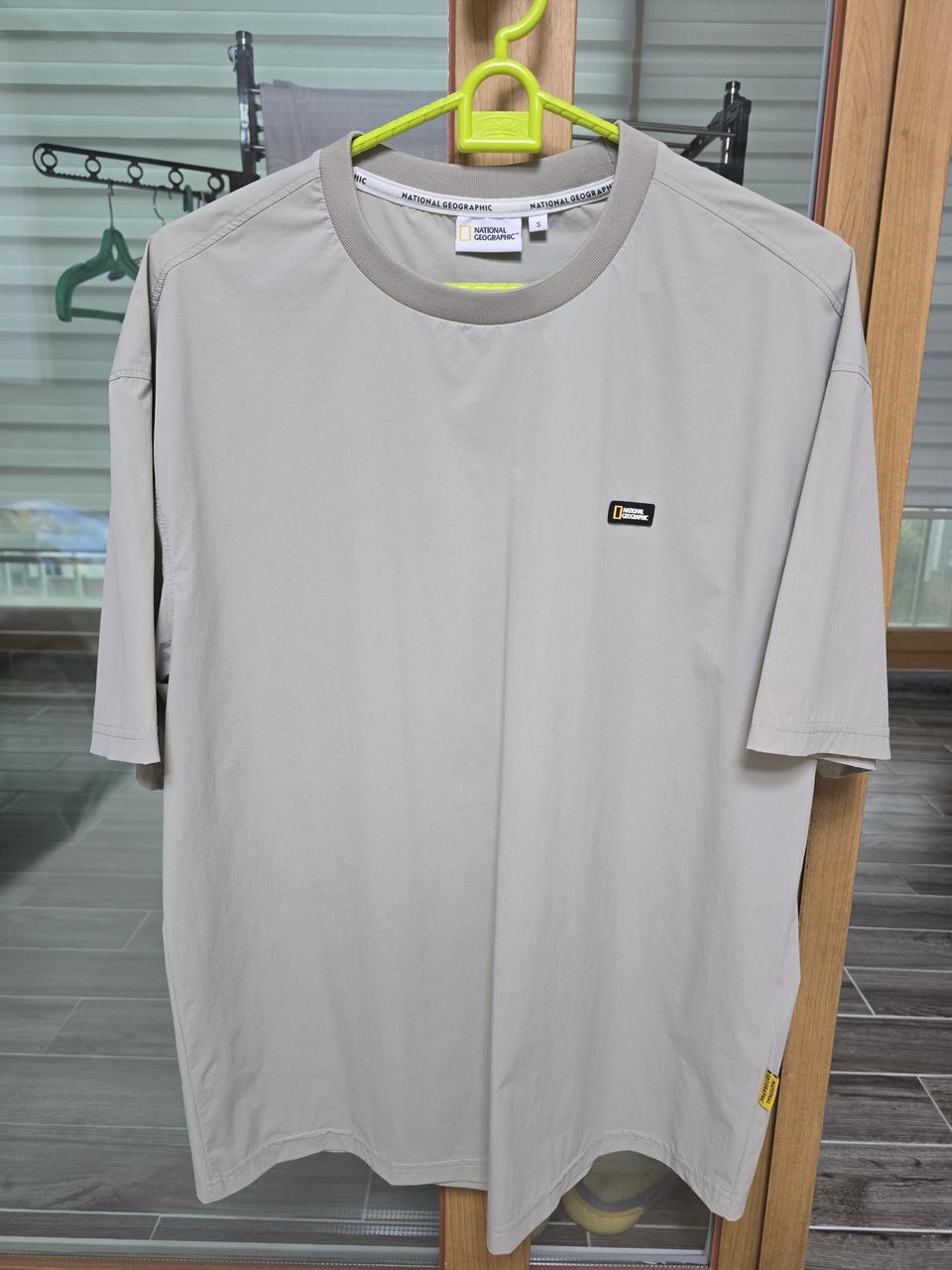 내셔널지오그래픽 티셔츠