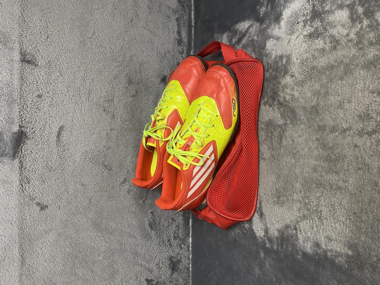 아디다스 축구화 275