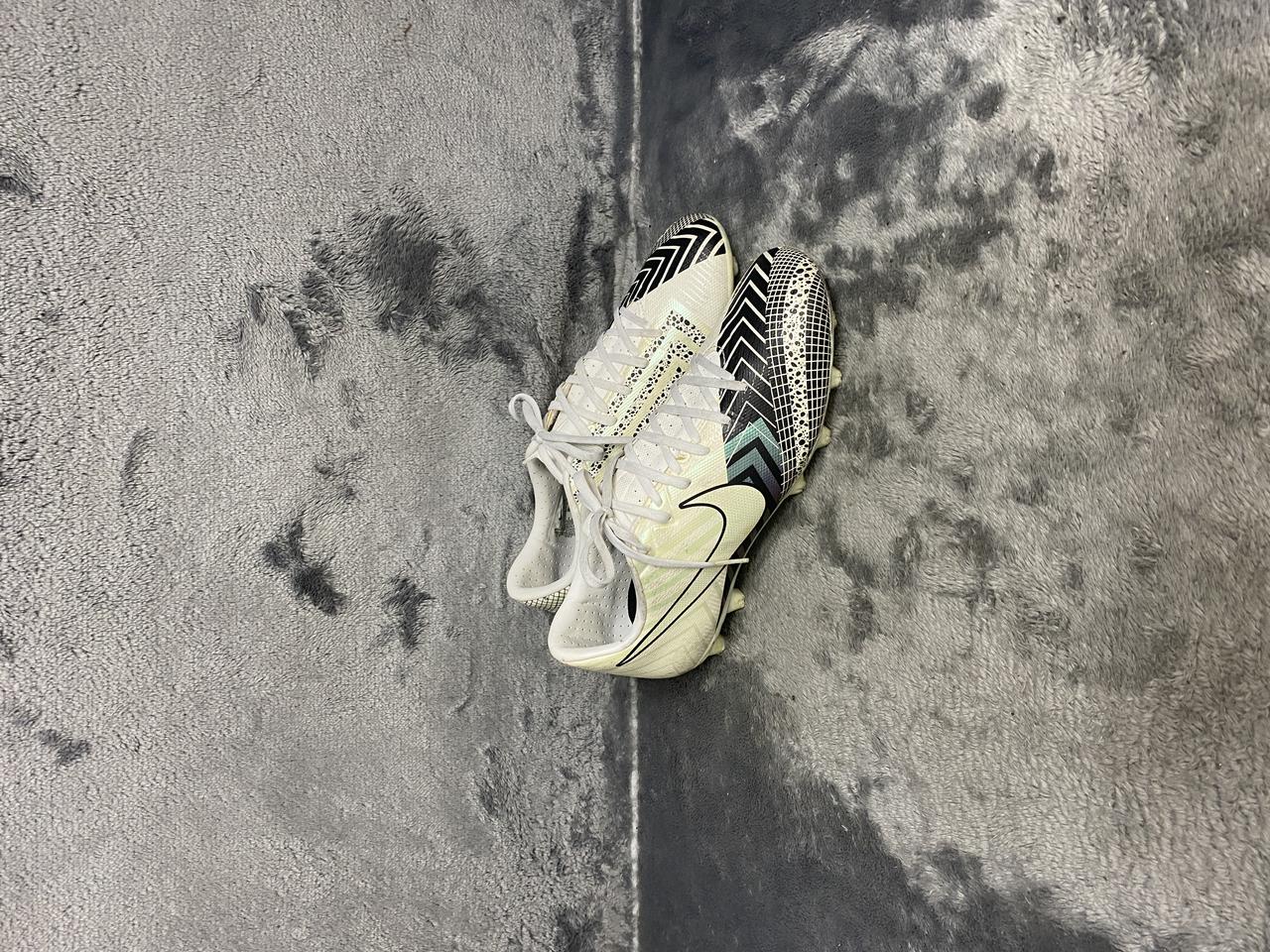 나이키 축구화 245