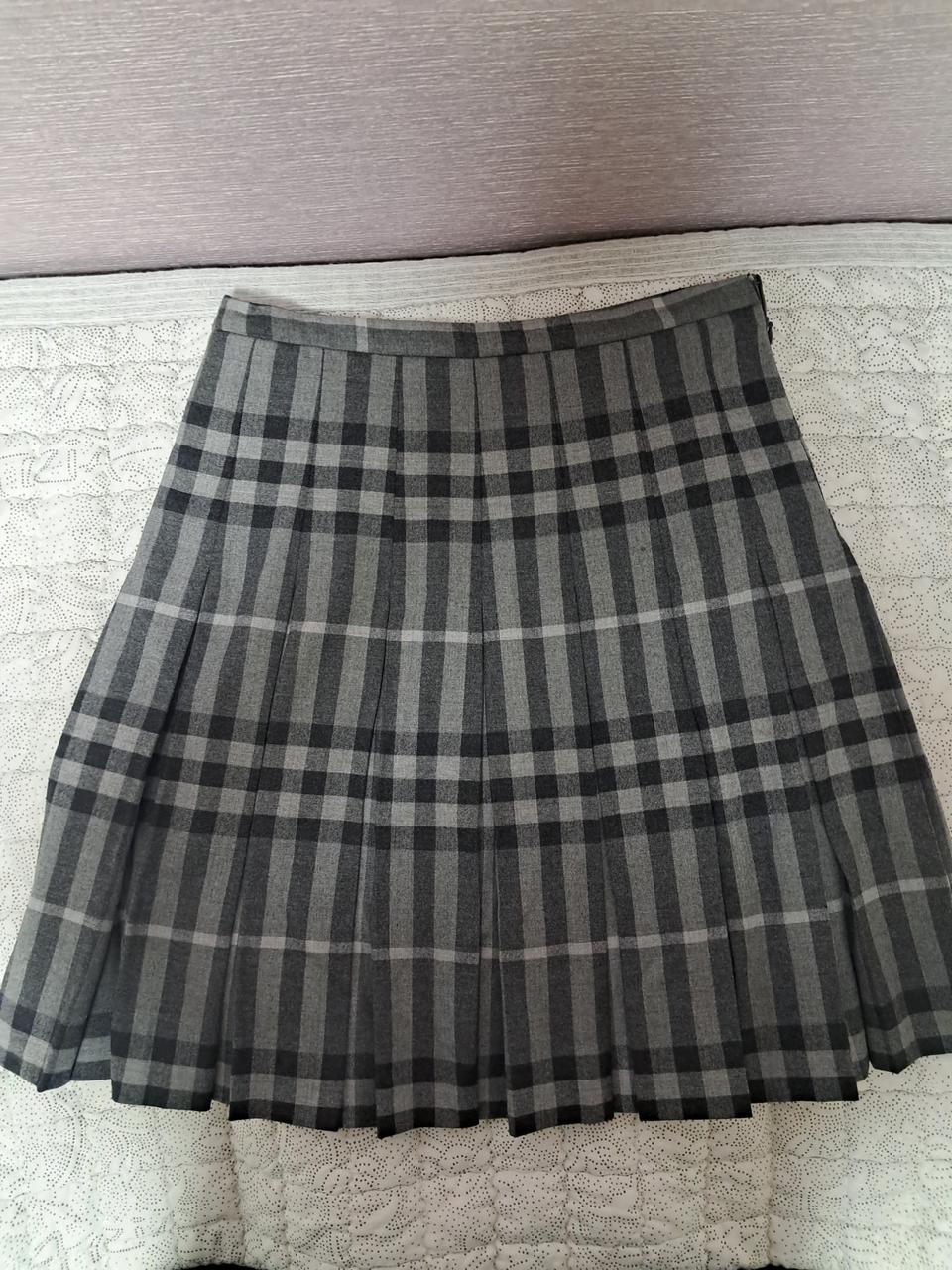 버버리 체크 플리츠 치마