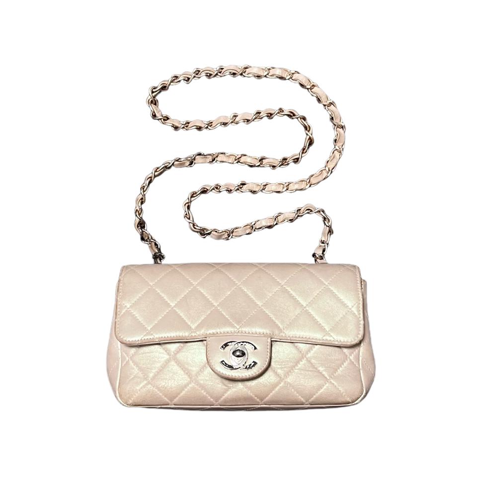 샤넬 클래식 엑스트라미니 이리데슨트