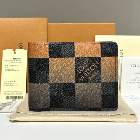 (새상품급) 루이비통 다미에 픽셀 멀티플 월릿 반지갑