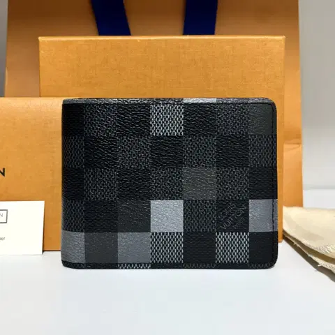 (새상품급) 루이비통 다미에 픽셀 슬렌더 월릿 반지갑
