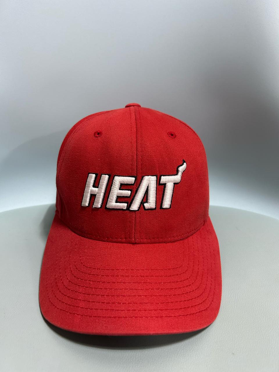 리복X NBA Miami Heat 콜라보 볼캡 프리사이즈