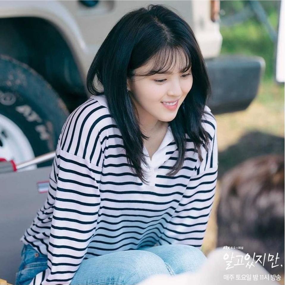 띠어리 20fw  실크 블렌디드 스트라이프 니트 탑  S 사이즈