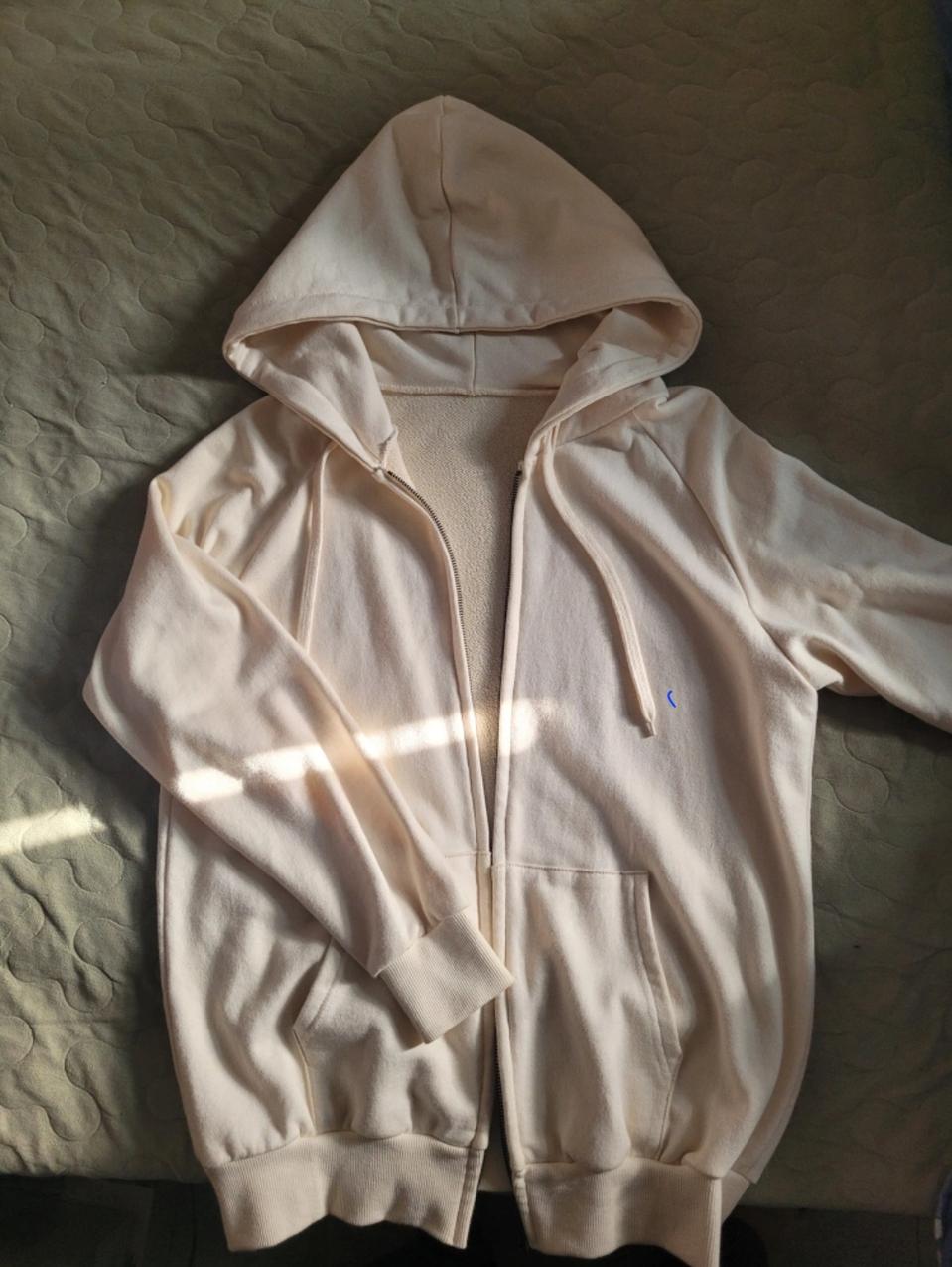 쭈리 후드집업 100사이즈 팝니다