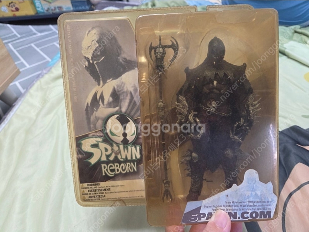 스폰 리본 액션 피규어