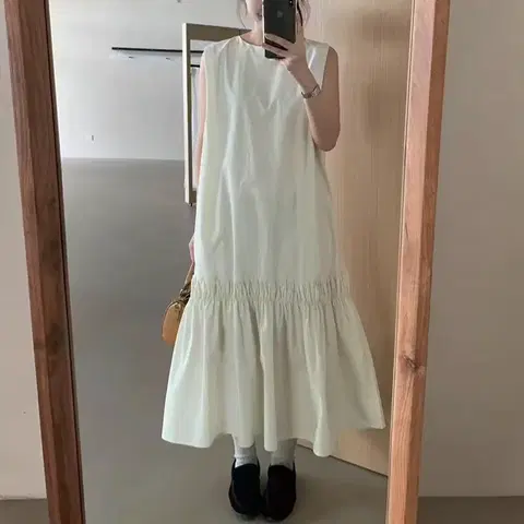 NE234)3컬러 셔링 민소매 라운드 롱 플레어 원피스 데일리룩 꾸안꾸룩