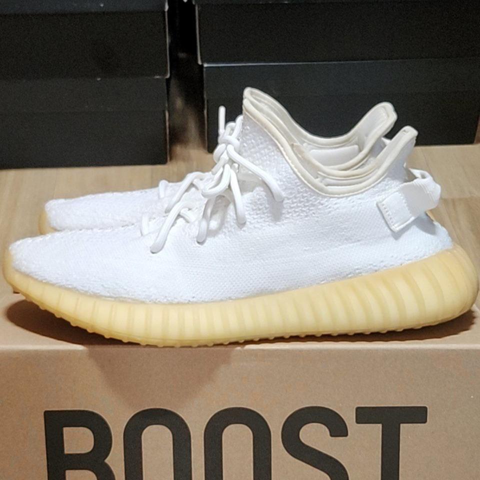 아디다스 285 이지부스트 크림화이트