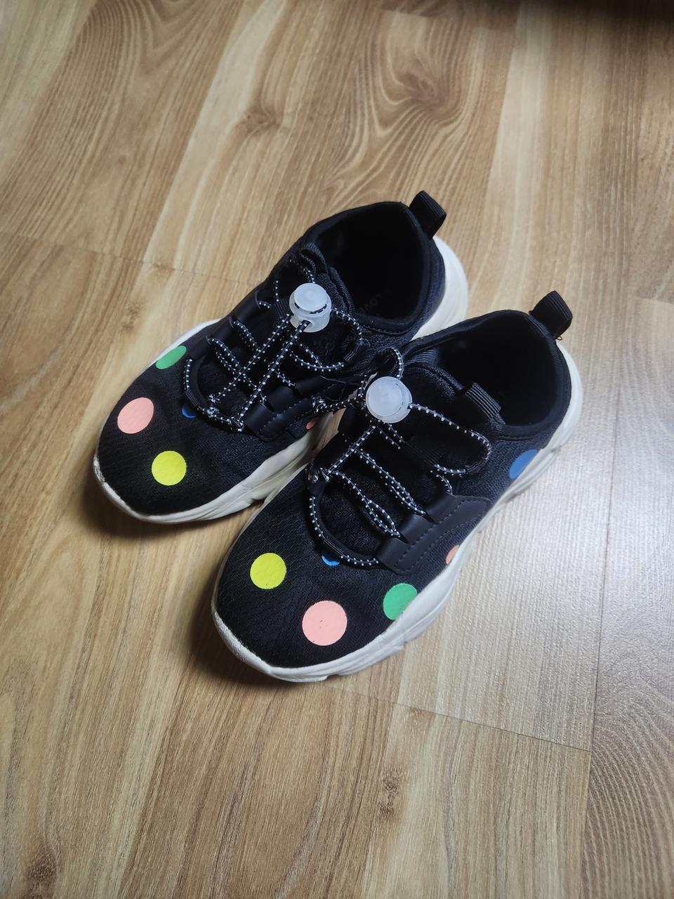 200. ILOVEJ 매쉬 운동화