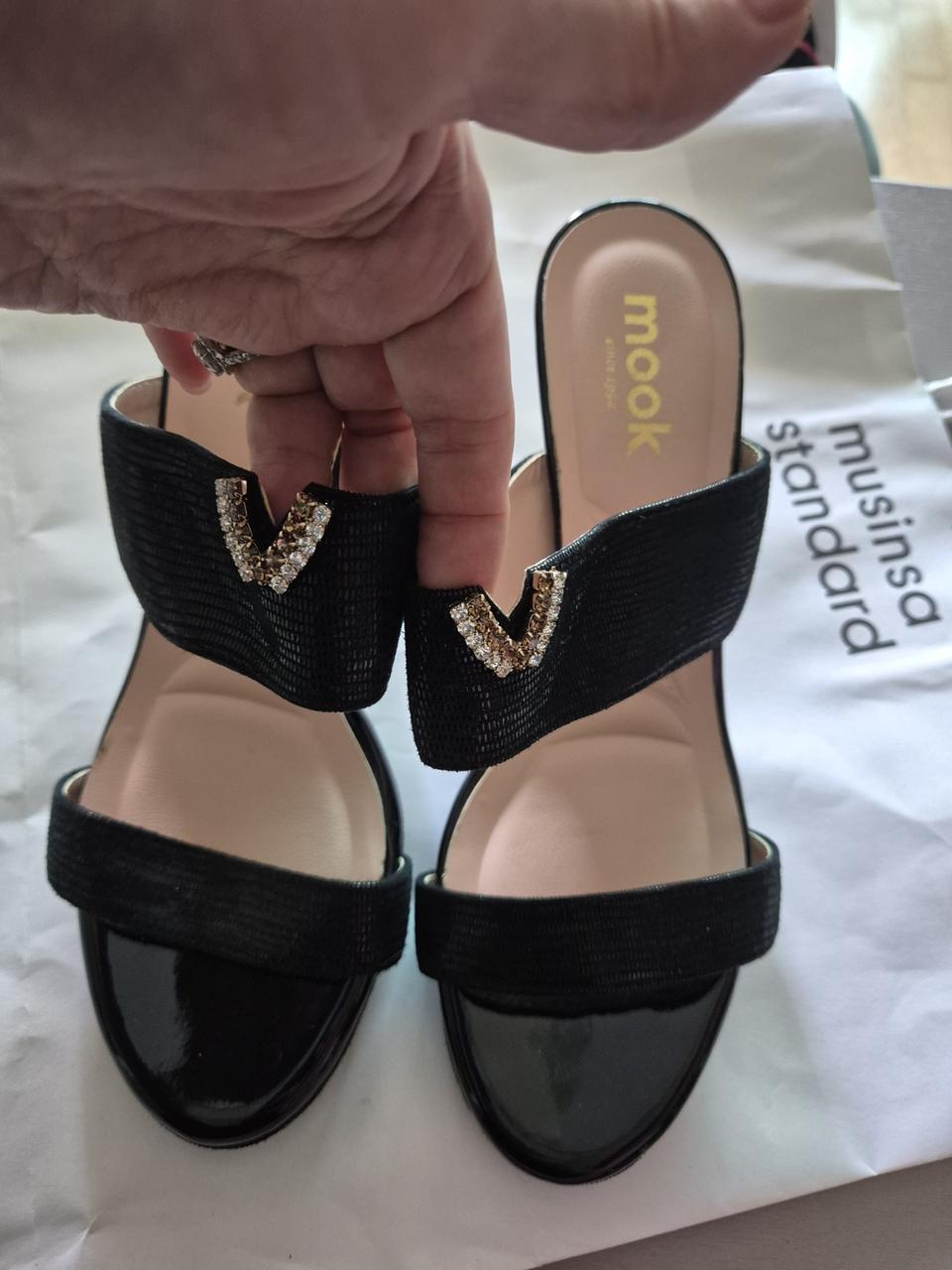 무크샌들 245 새상품 79000