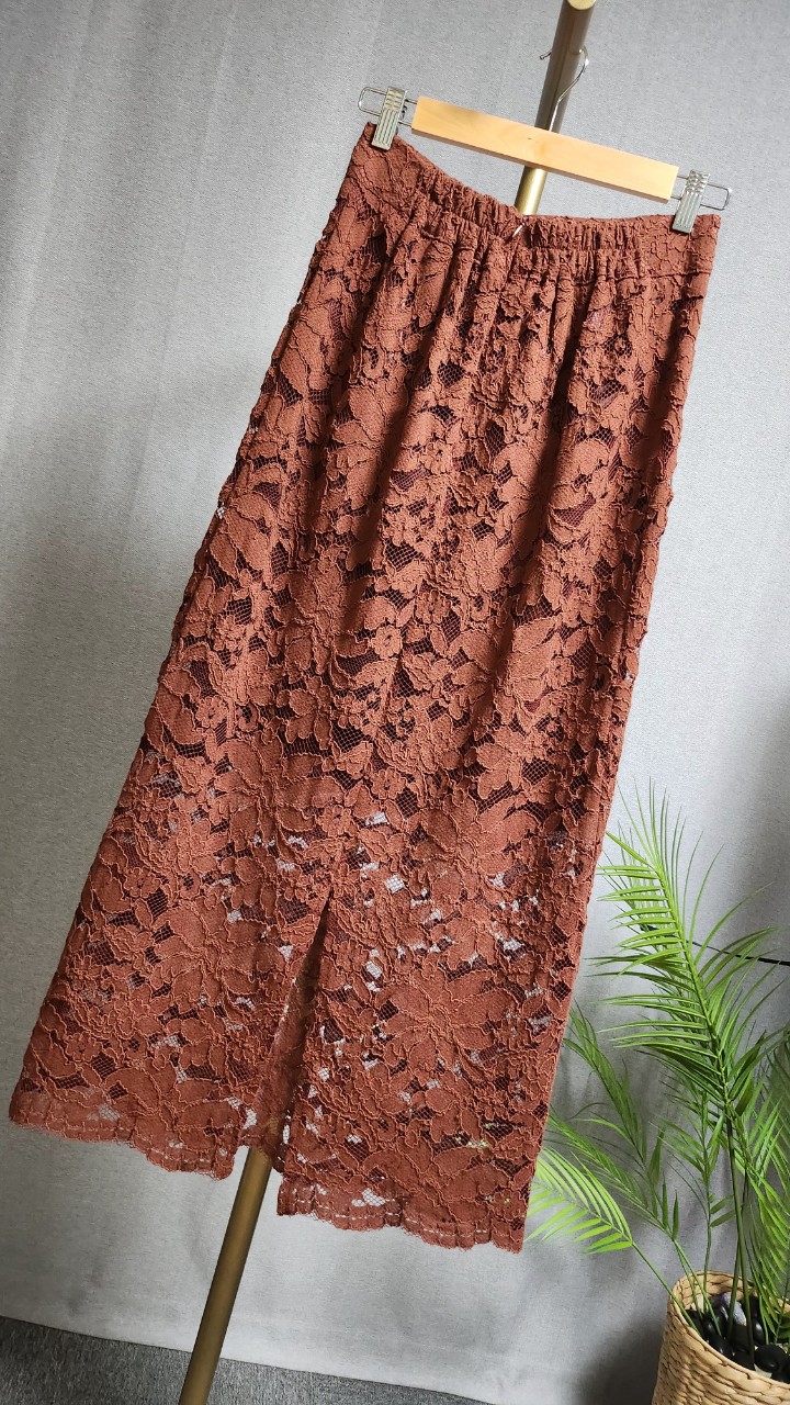 펀칭 시스루 맥시 롱 스커트