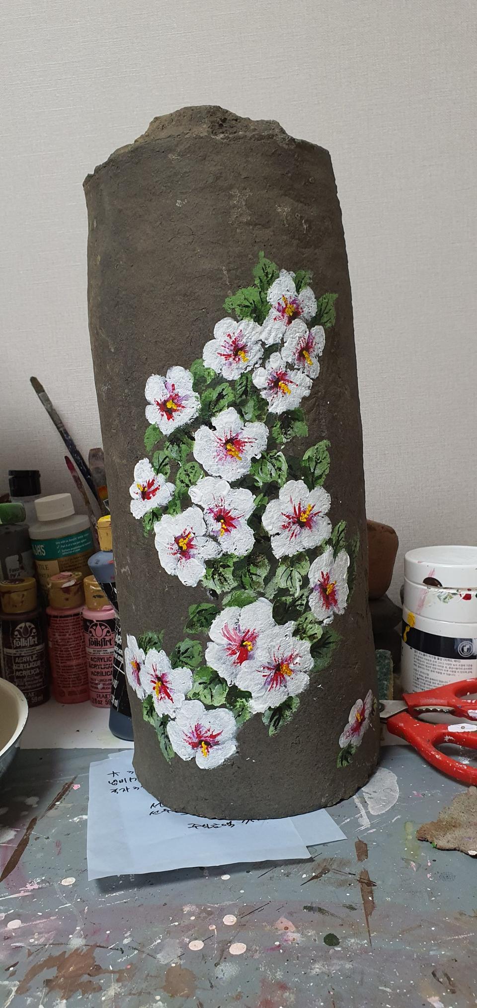 옛날 기왓장 무궁화로 대한민국 표현하다