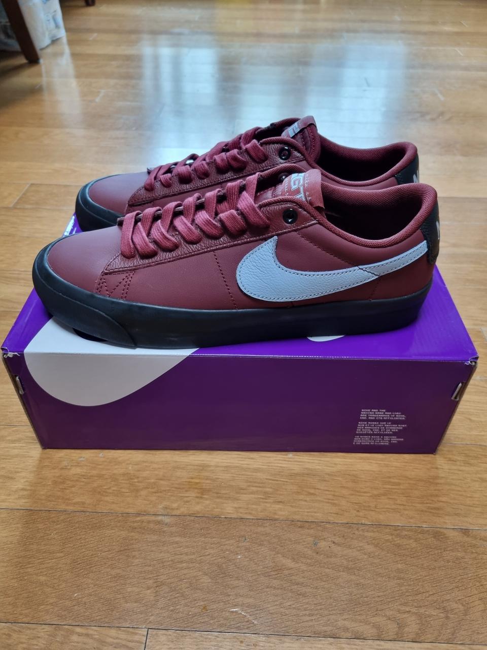 (안전결제.새상품)나이키 운동화  사이즈270