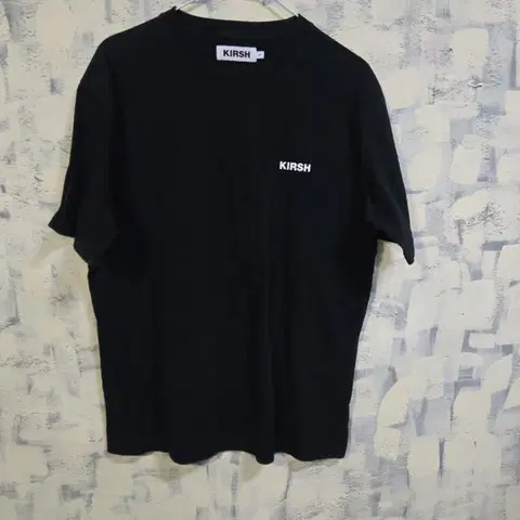 키르시 라운드 반팔티 1