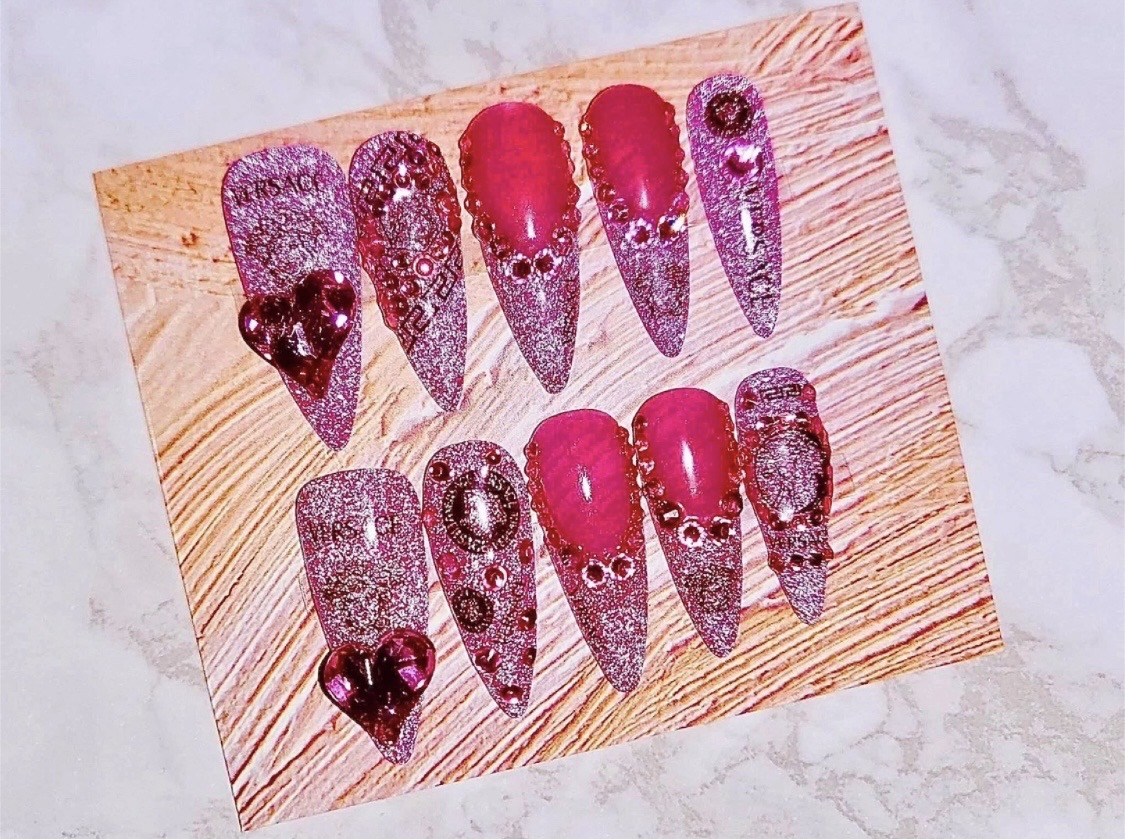 메두사 베르사체 핑크 플래시 ON 젤 네일 팁 (라지 사이즈)