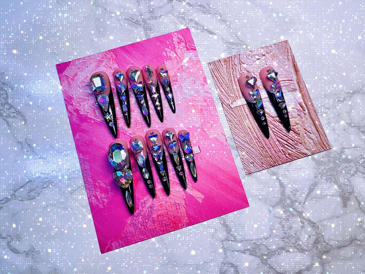 섹시 앙큼 블랙&AB크리스탈 수제 네일팁 (롱 스틸레토.Ver)