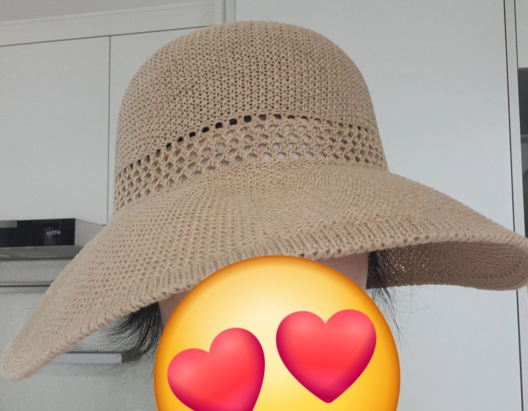 (새상품) 돌돌말이 뒷리본 챙이모자