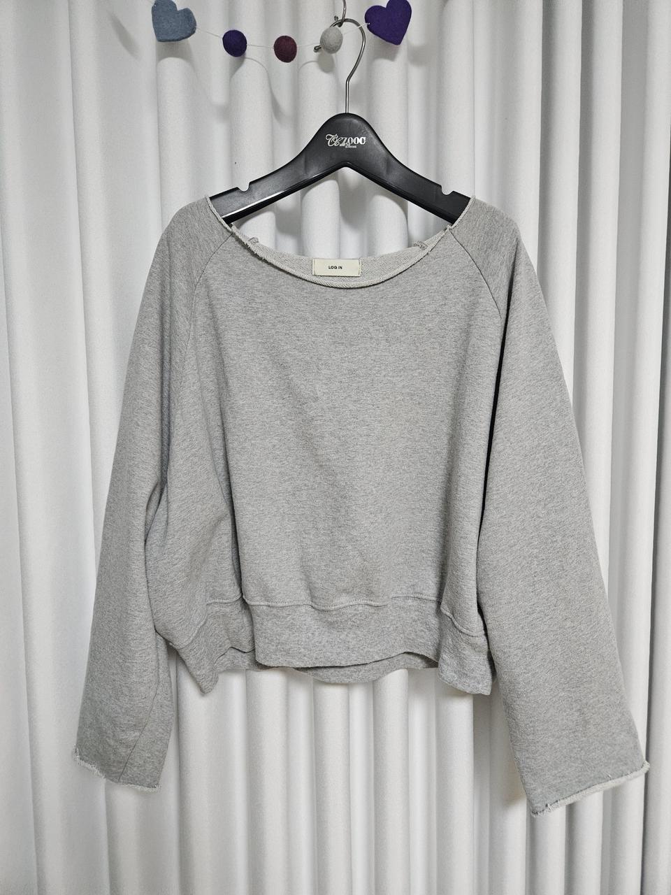 로그인 핀턱소매 맨투맨