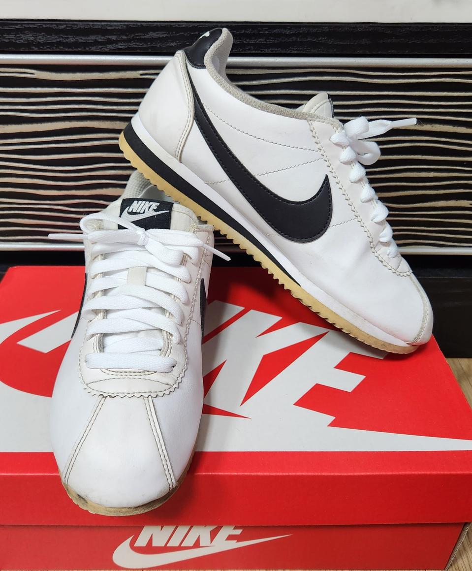 나이키 클래식 코르테즈  화이트블랙 807471-101 스니커즈