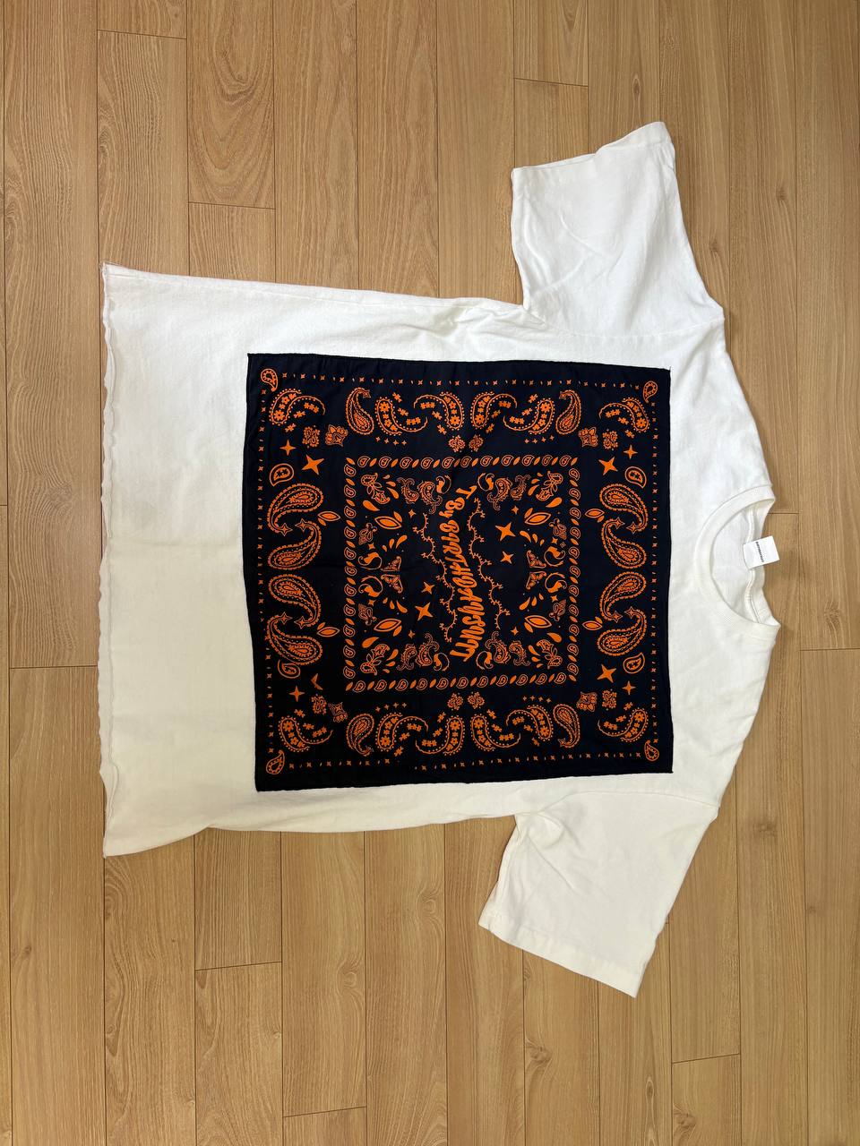 벌스데이수트 반다나 반팔티셔츠