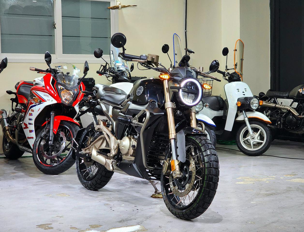 23년식.존테스g1 오토바이 판매