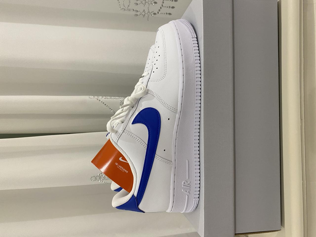 나이키 에어포스 1 '07 화이트 하이퍼 로얄 270 280