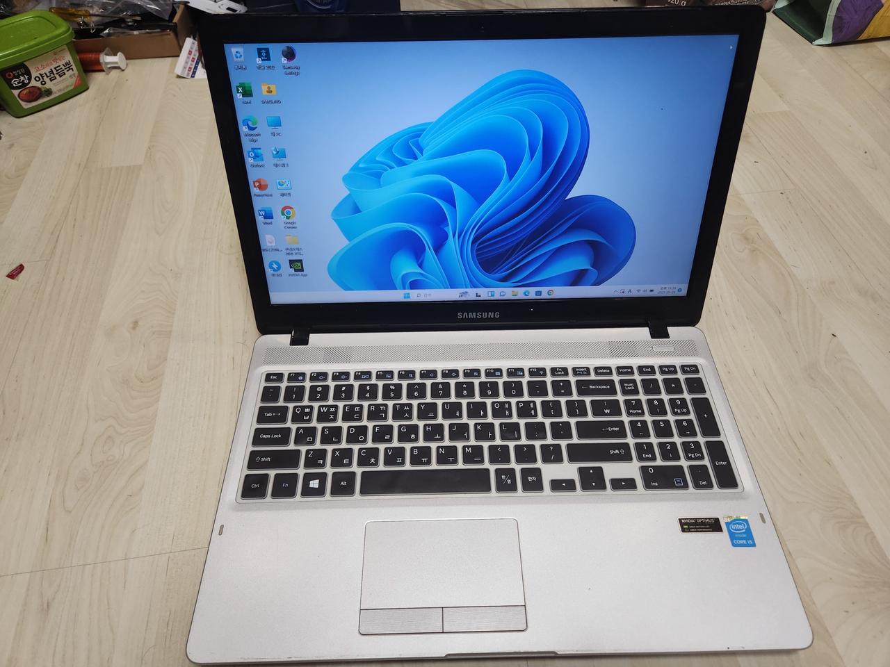 삼성노트북5 NT500R5K i5노트북팝니다