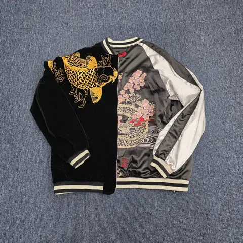 JPN 오리엔탈 자수 디테일 벨벳/새틴 리버서블 스키쟌 스키잔 자켓