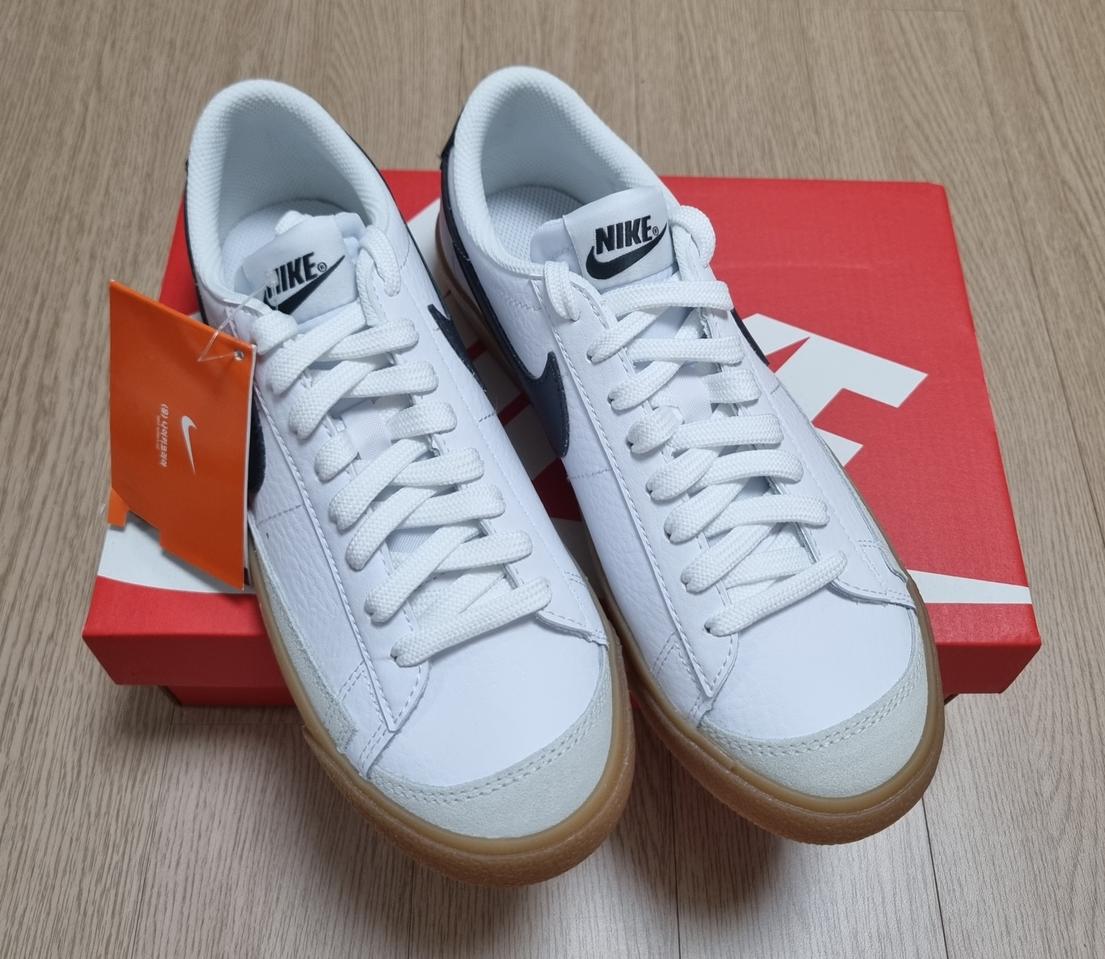 나이키 블레이저 로우 운동화 235사이즈 새제품 8만원