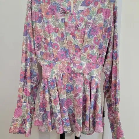 파스텔 플라워 페플럼 블라우스 55~66사이즈