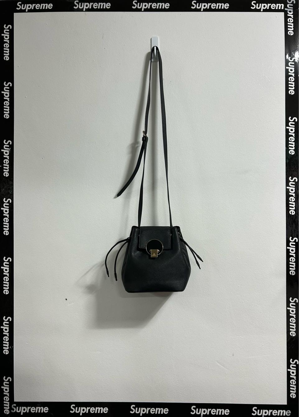 비비안웨스트우드 오피오 사피아노 미니 버킷백 미니 크로스백