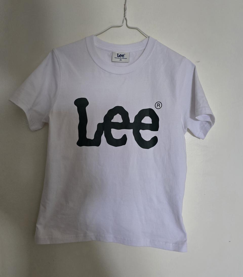 Lee 흰색 티셔츠 ㅡs. m