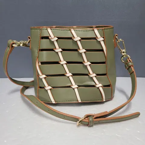 ㅡZOOC 카키 크로스백 ㅡ0522