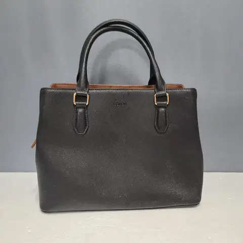 ㅡ소노비 블랙 가죽 핸드백 ㅡ0527