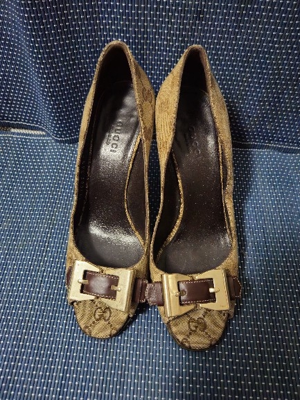 구찌 GG 캔버스 펌프스36.5