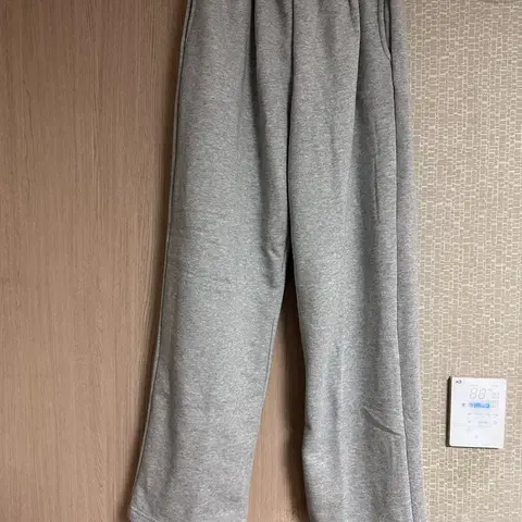 새상품 쭈리면 트레이닝바지